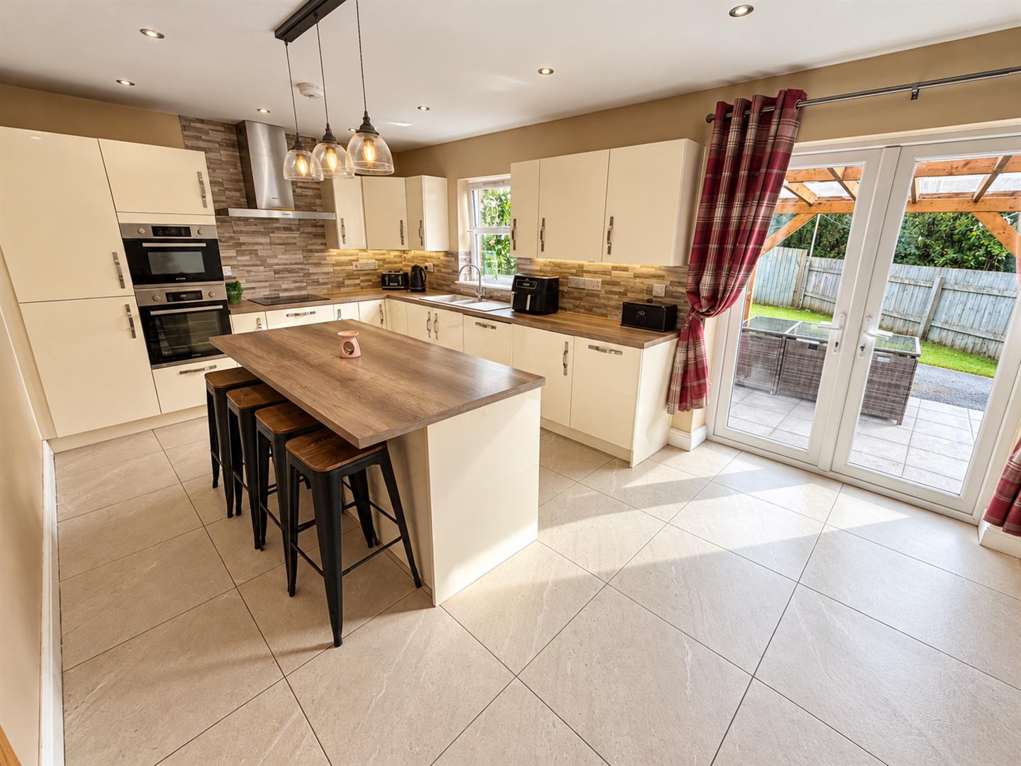 Mansion Gardens, Penllergaer, Swansea, SA4 9GY